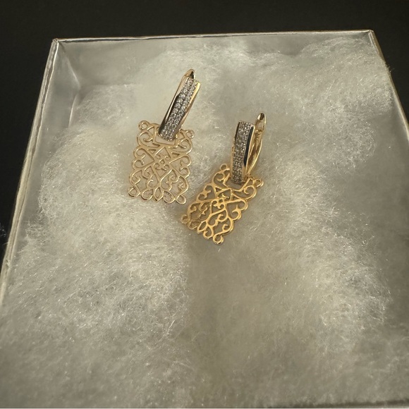 Beautiful earrings - Picture 4 of 5